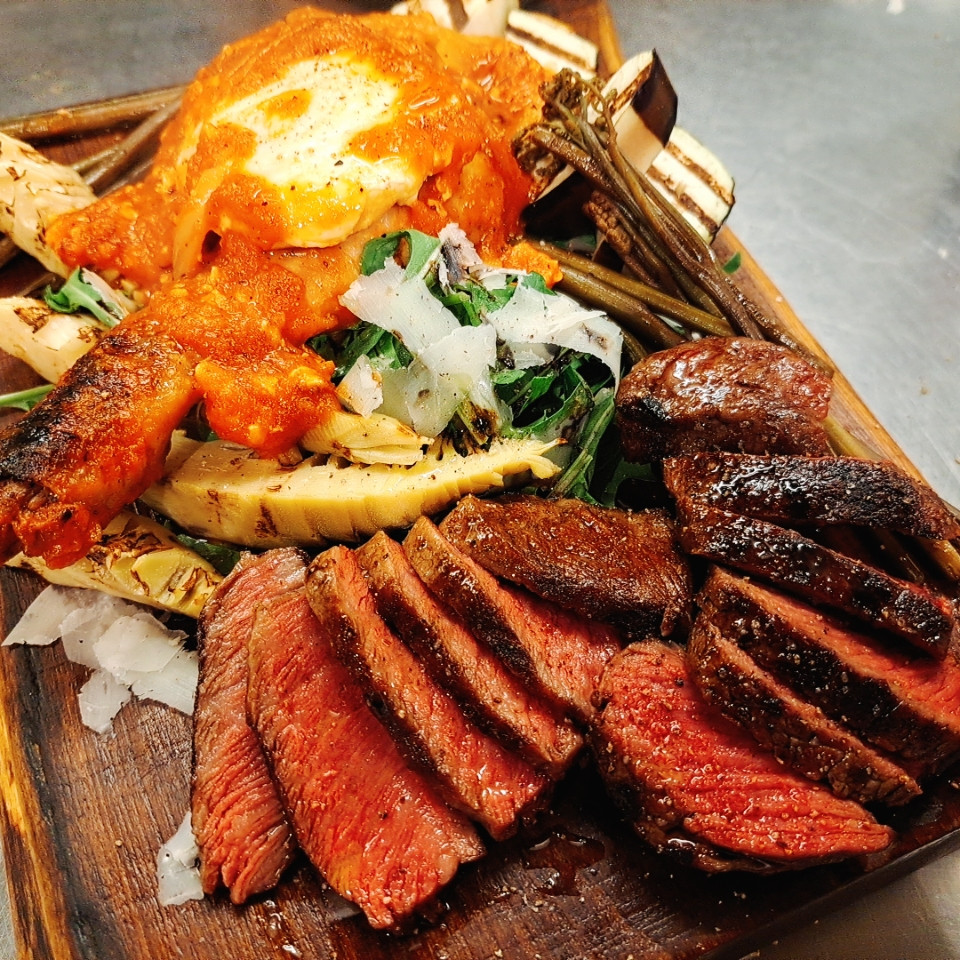 メインのお肉２種盛り合わせ