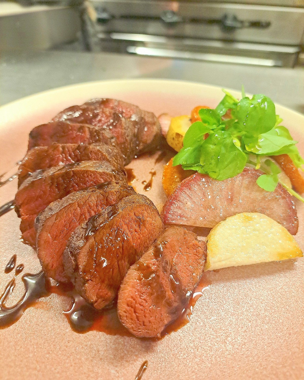 長崎県対馬産 鹿背ロース肉のグリル