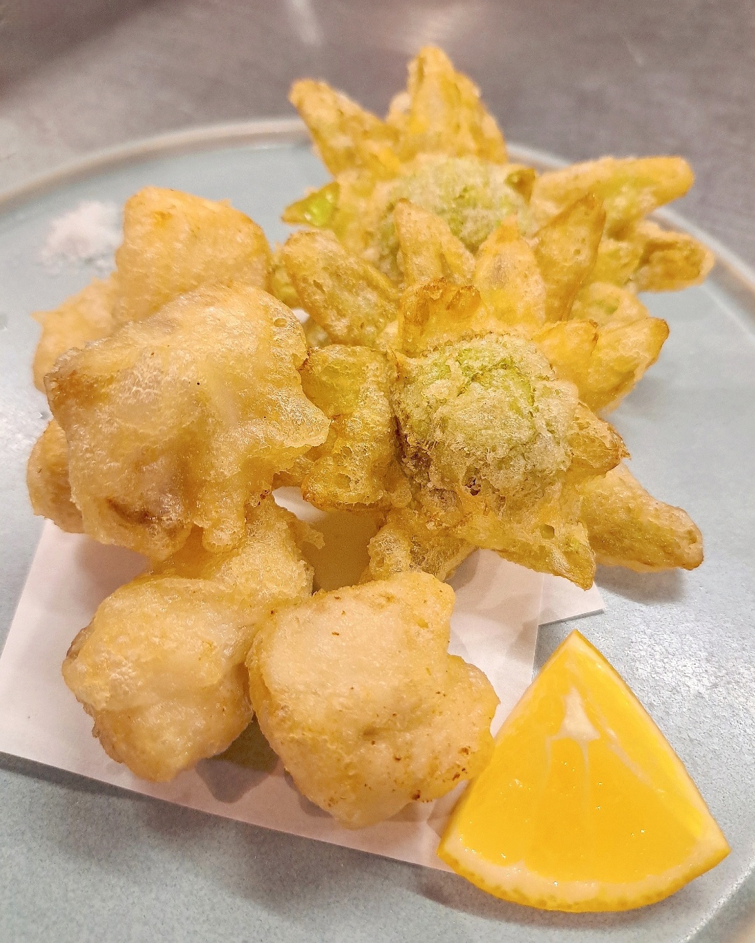 ふきのとうと白身魚のフリット