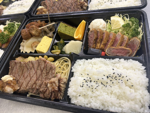 お肉もりもり弁当.jpg