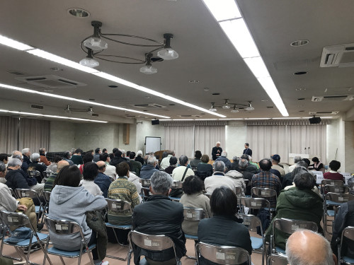 聴衆と講師たちR8 1 25.jpg