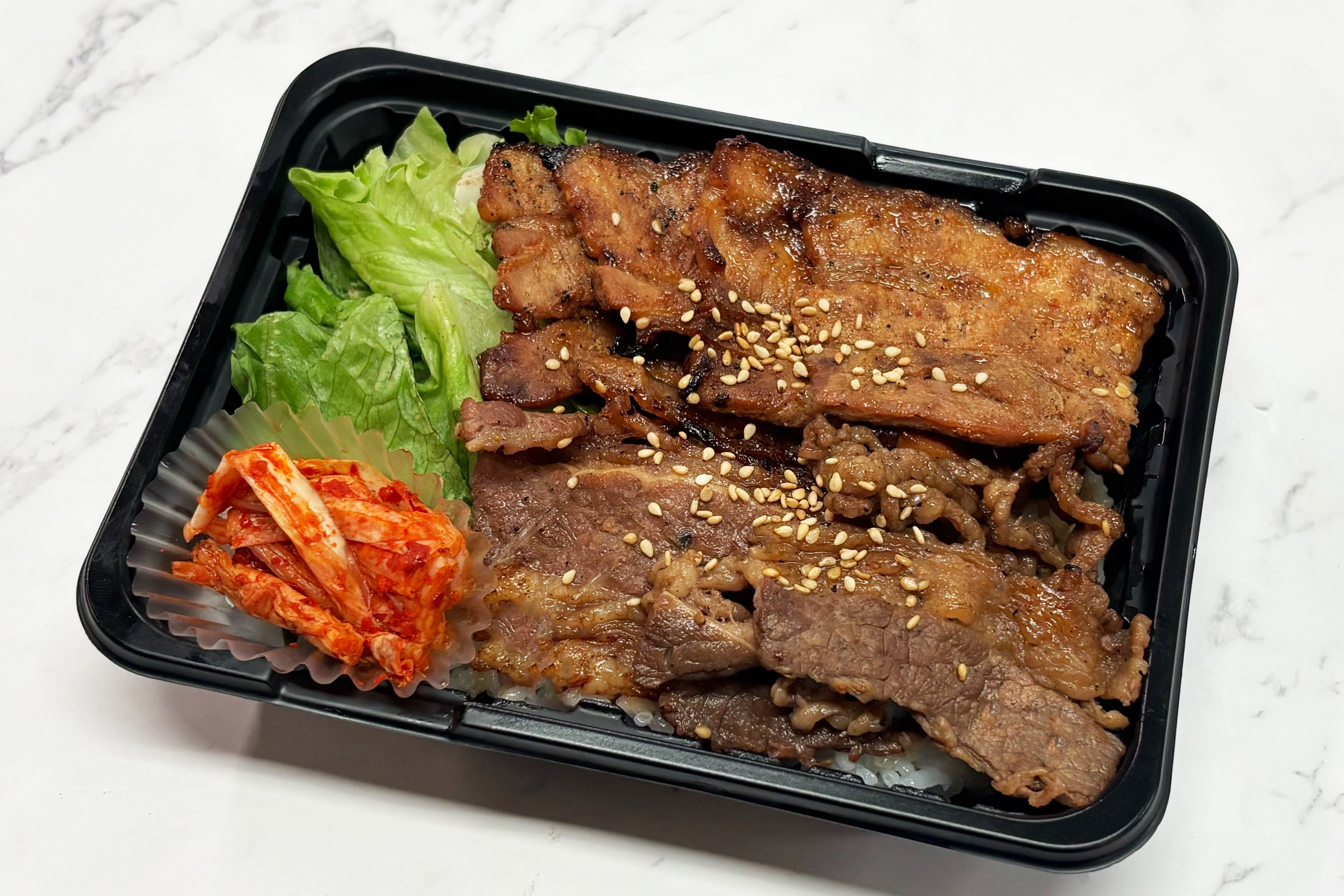 【炭火焼肉丼】※10個からのご注文となります。