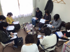 ヒプノセラピスト勉強会 風景構成法201810.JPG