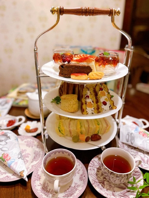 アフタヌーンティー - おいしい紅茶の専門店 Cotswolds Tearoom