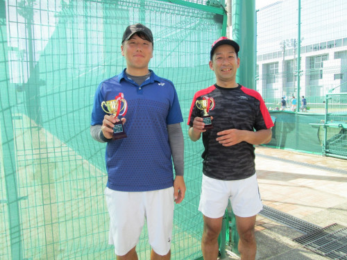 第５１回福井市テニス選手権大会 MS(B)優勝（五十嵐）左.jpg