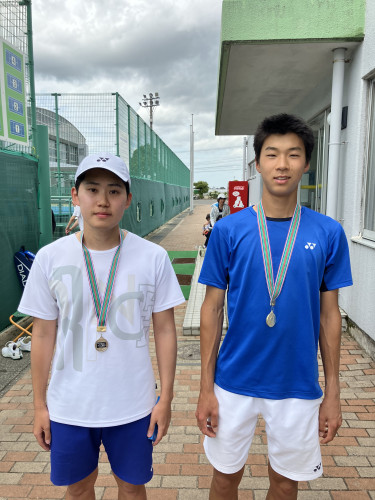 2025フェニックスカップ男子　左神田　右川西.jpg