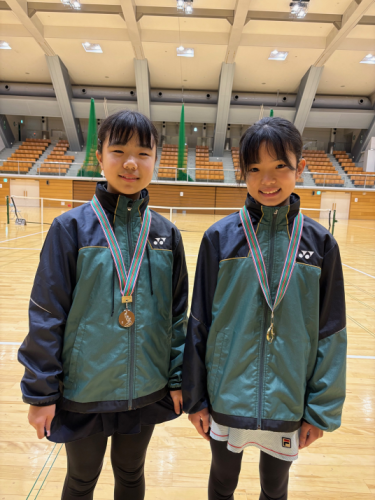小学女子S（優勝：右）林香帆（準優勝：左）堀澤.png