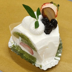 抹茶のシフォンケーキ