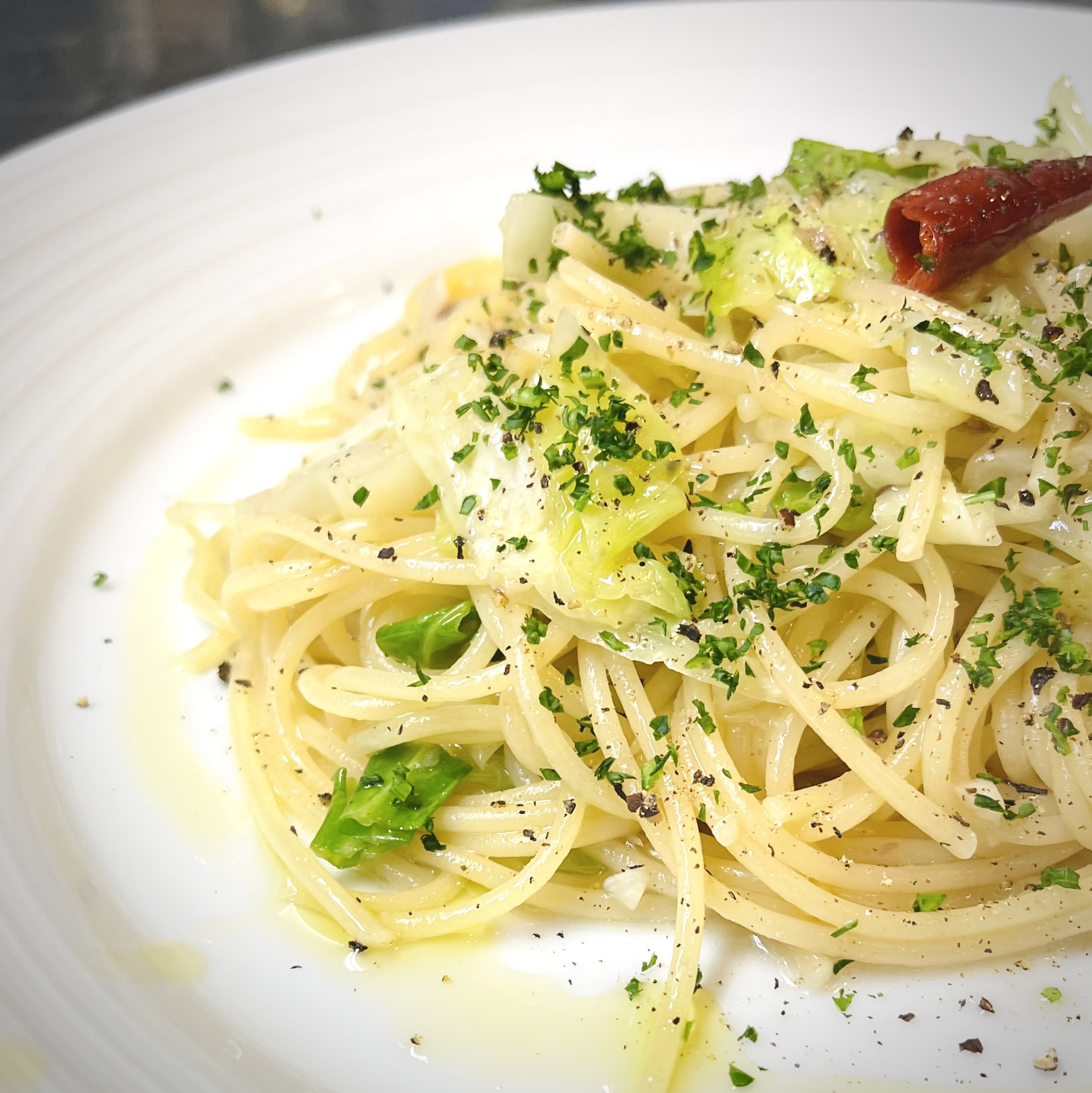 アンチョビとキャベツのペペロンチーニ