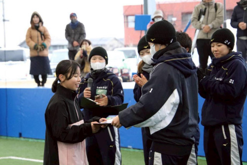 LINE_ALBUM_2025.12.13 ソフトボール教室_251214_9.jpg