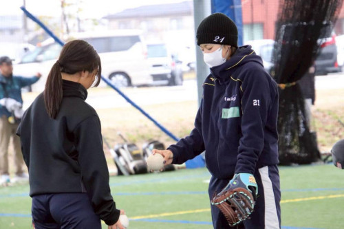 LINE_ALBUM_2025.12.13 ソフトボール教室_251214_26.jpg