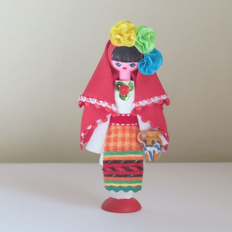 【online shop】新入荷のお知らせ《新古品》 ブルガリア製民族衣装の人形