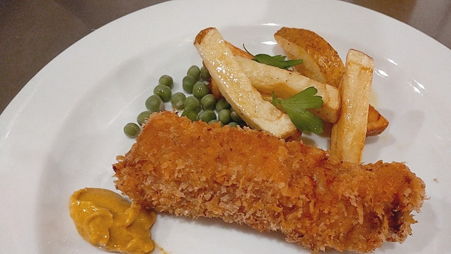 Karađorđeva šnicla（カラジョルジェヴァ・シュニッツラ） / バルカンスタイルのチーズ入りロールカツ 