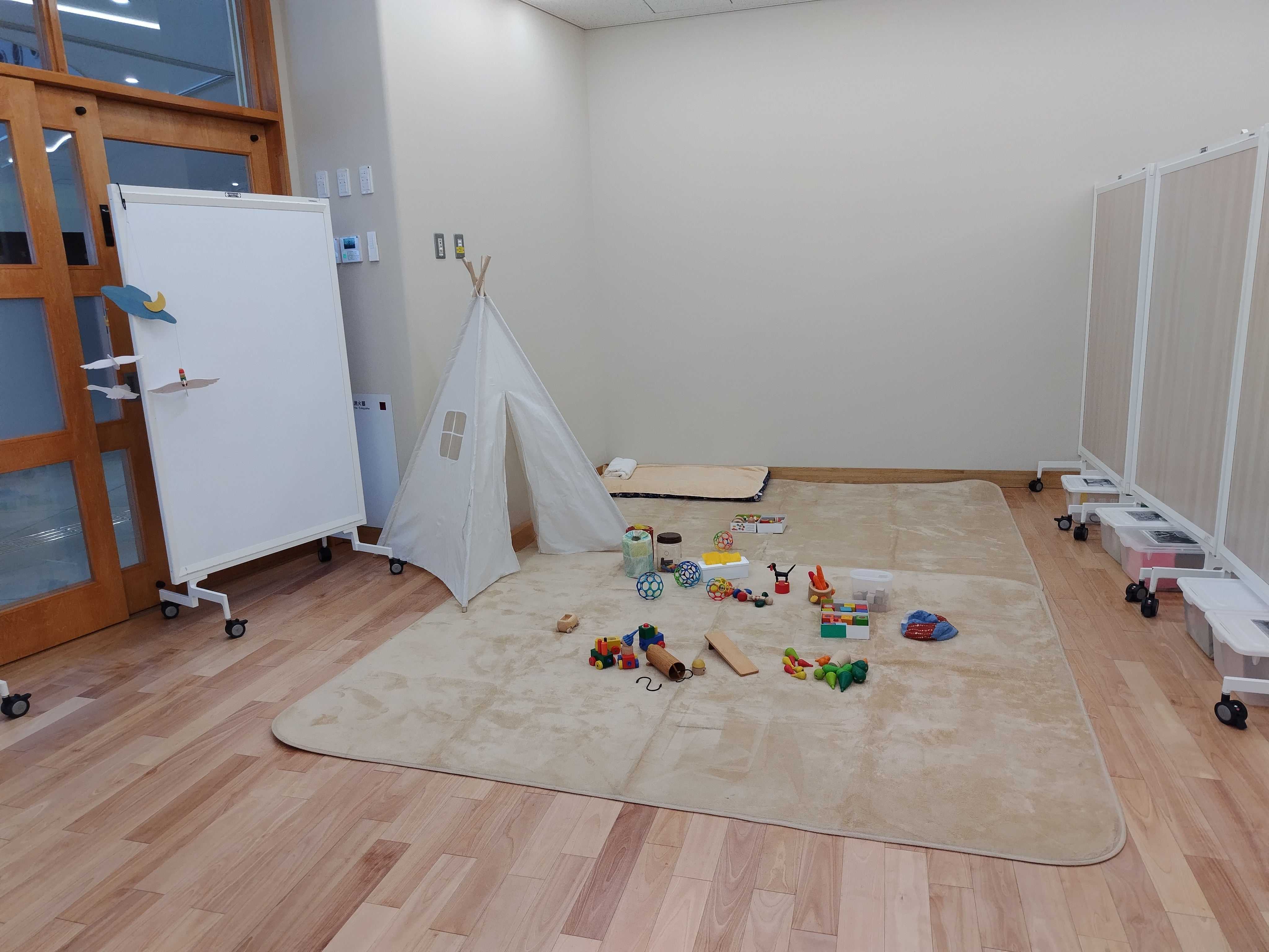 出張「かたかたことこと風のへや」　矢川の子がも食堂にお邪魔しました。