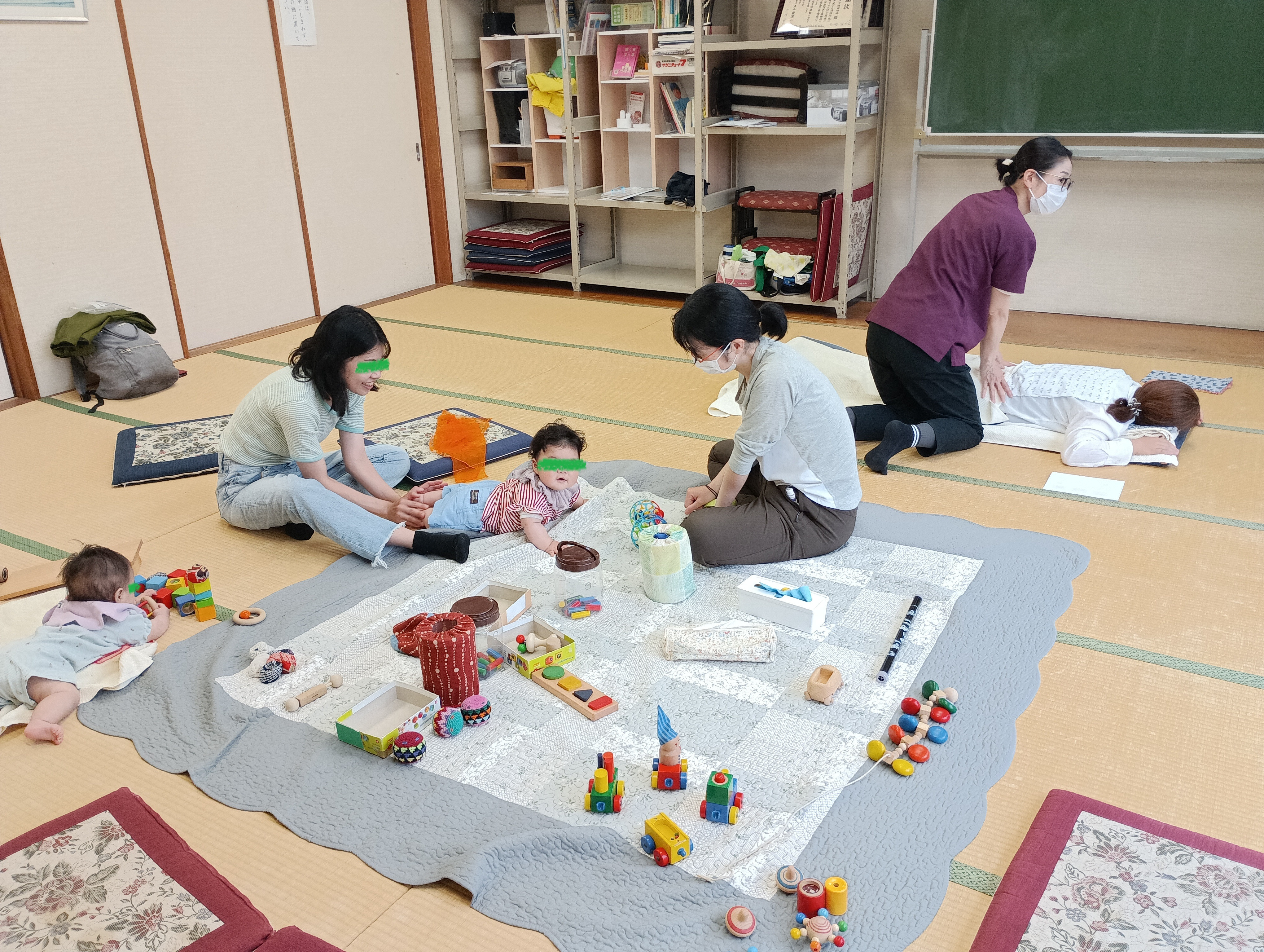 5月２１日（木）　出張「かたかたことこと風のへや」　おしゃべり会にお邪魔しました。