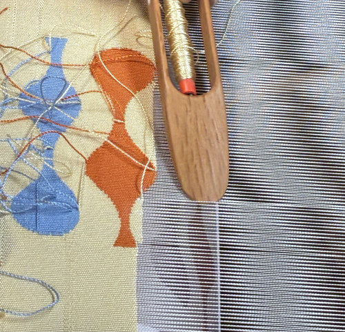 西陣・爪掻綴織との出会い──描くように織る、新たな表現へ