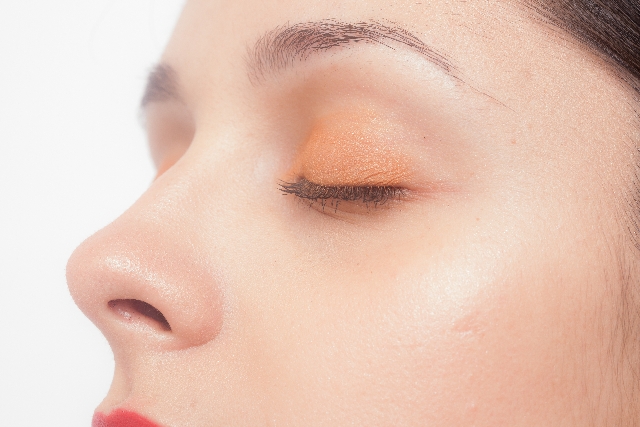 ほうれい線をつくってしまう生活習慣