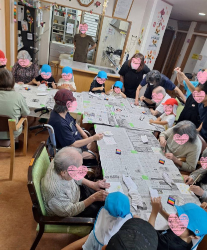 LINE_ALBUM_20260803 しらゆり宮内保育園ヘビ作り_260803_19.jpg