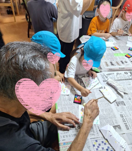 LINE_ALBUM_20260803 しらゆり宮内保育園ヘビ作り_260803_22.jpg