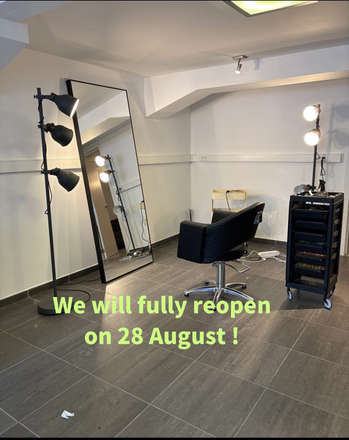 ようこそ、日本のヘアサロンへ