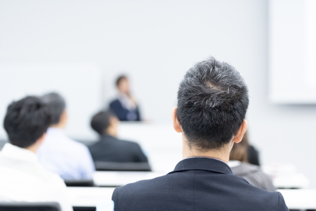 【岩手の自動車学校】一関自動車学校が解説！AT車・MT車の技能教習の第一段階で習うこと