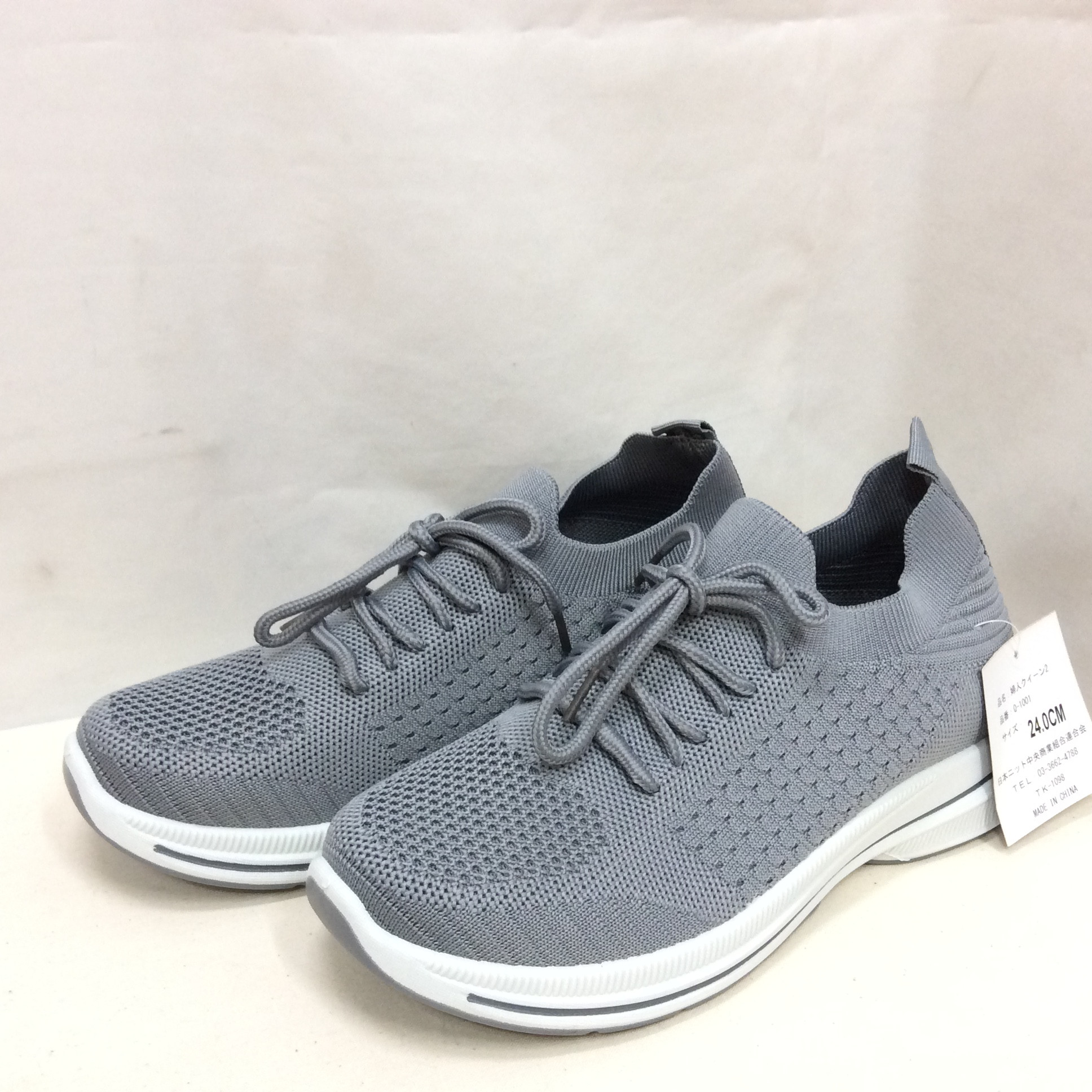 新品 軽量 紐付きスリッポン スニーカー   グレー