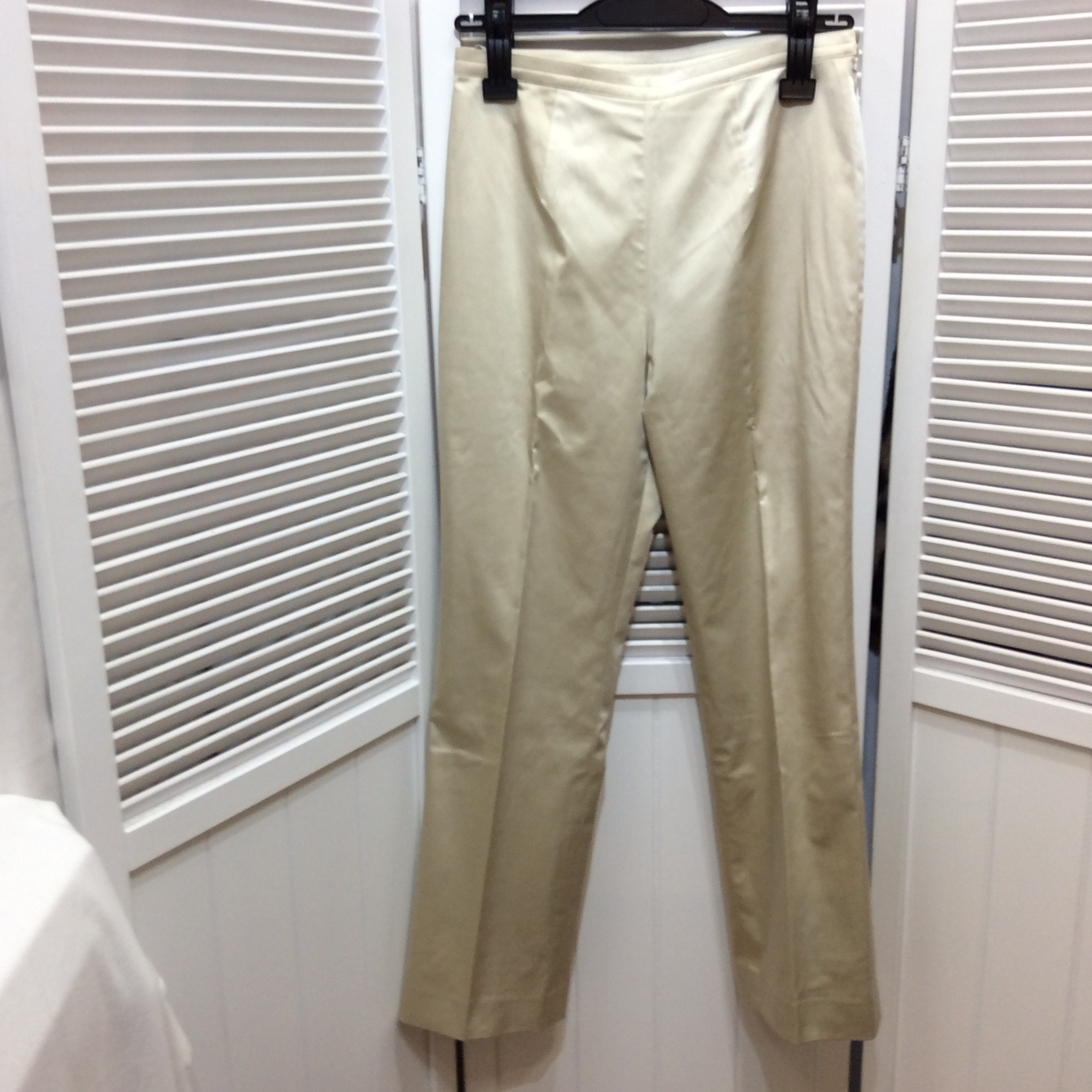 ハナエモリ パンツ 38  光沢あるベージュ