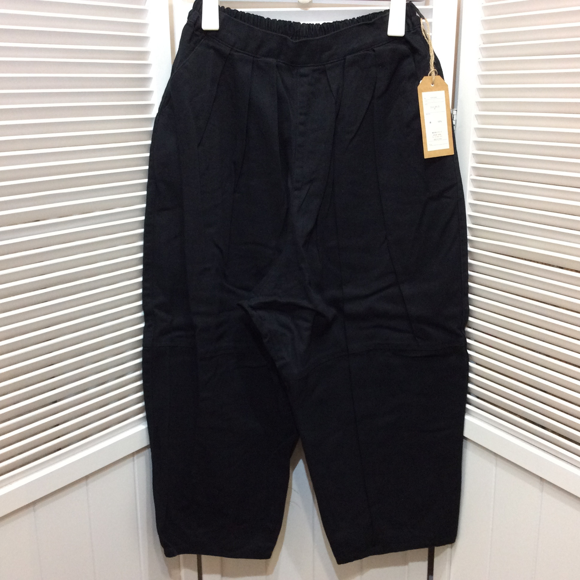 新品☆クロップドワイドパンツ レディースM ブラック 綿100% 後ろウエストゴム仕様 サイドポケット