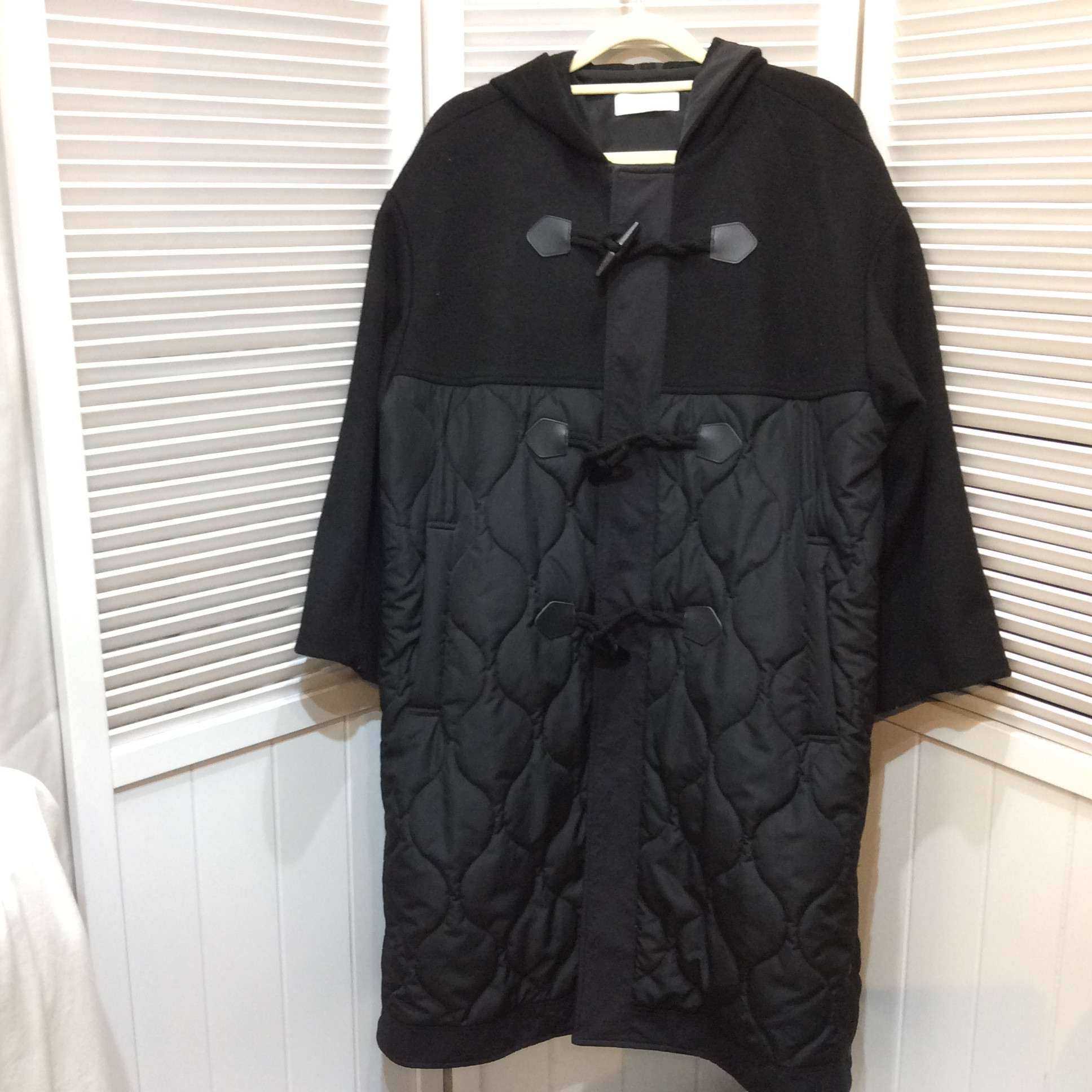 ダッフル風 フード付き中綿キルティングコート  フリーサイズ   黒
