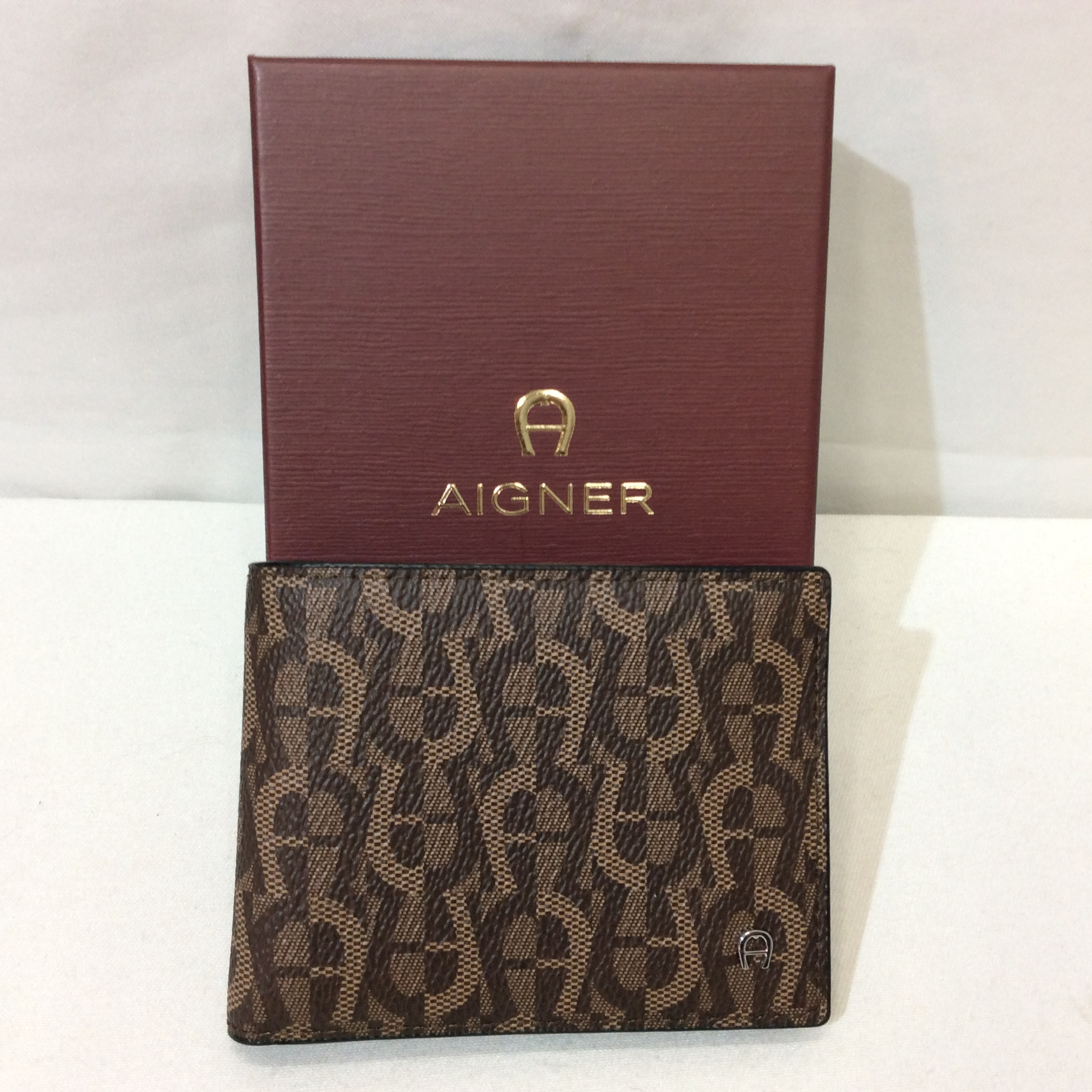 新品☆AIGNER アイグナー 二つ折り財布(小銭入れなし) ブラウン 札入れ - リサイクルブティック M's GARDEN MARKET  (エムズガーデンマーケット)