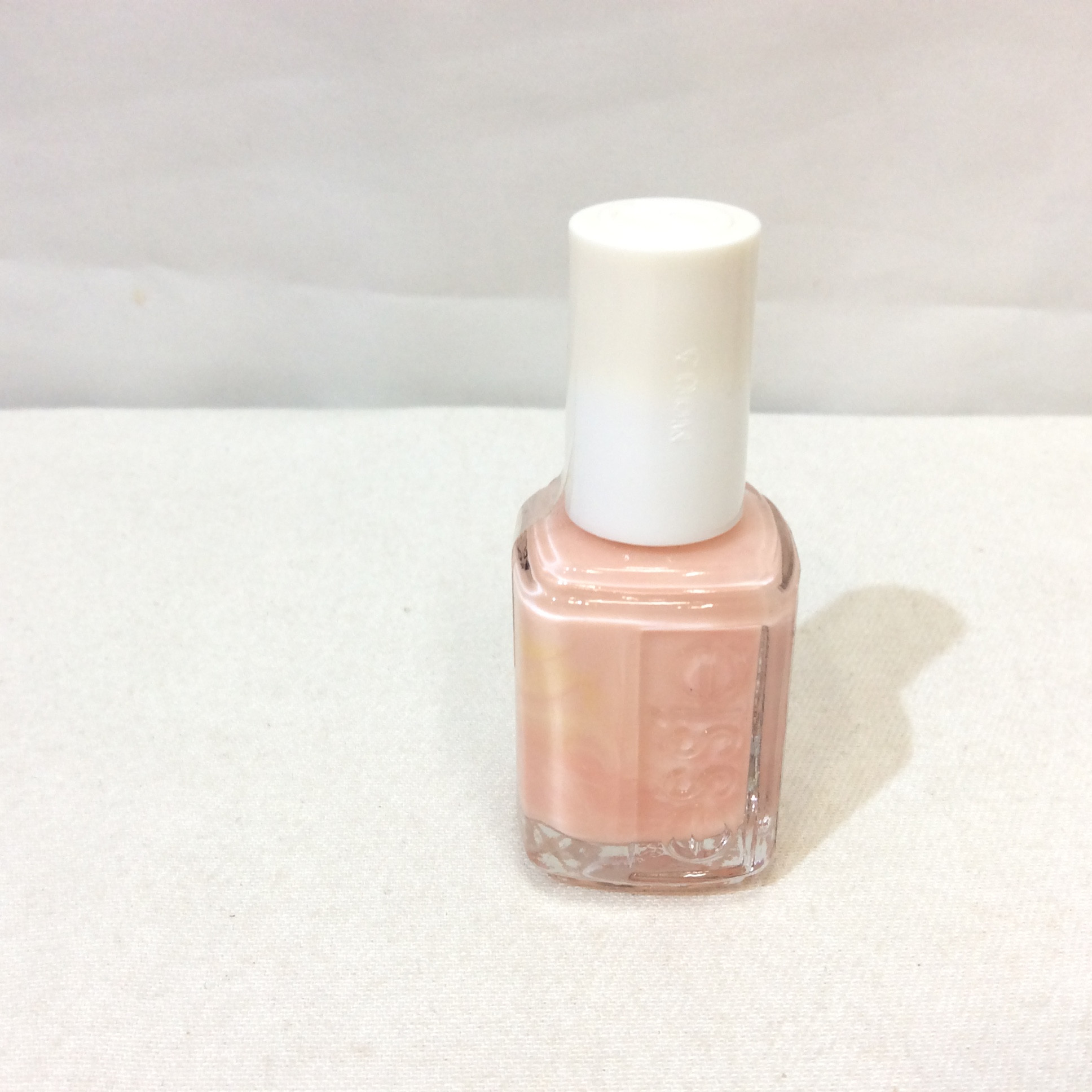 未使用 essie エッシー ネイル