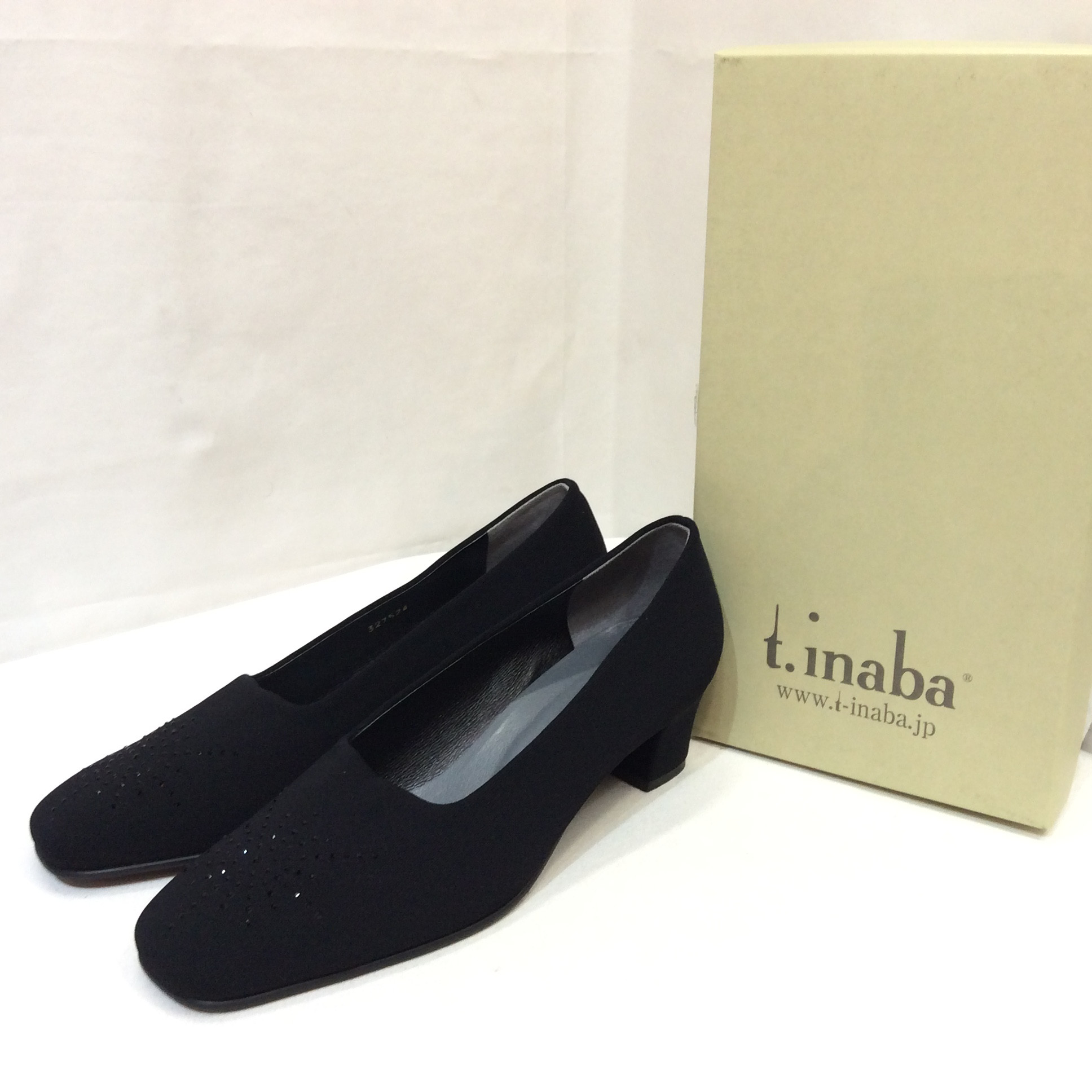 1回使用 t.inaba パンプス  24.0 ブラック／ラインストーン  美品