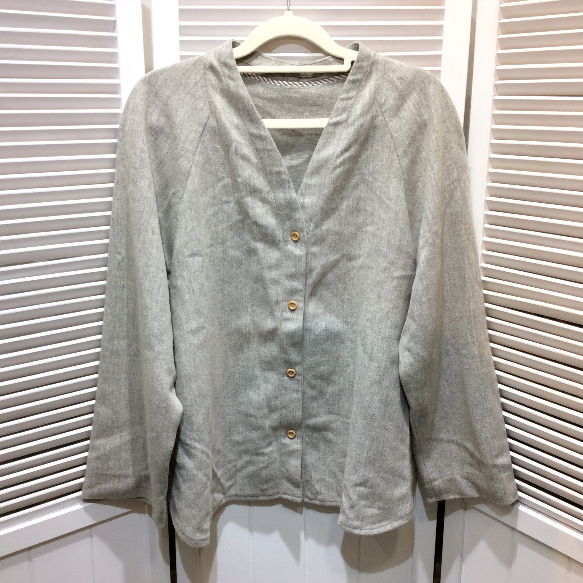 CROCODILE クロコダイル レディース ノーカラージャケット L グレー