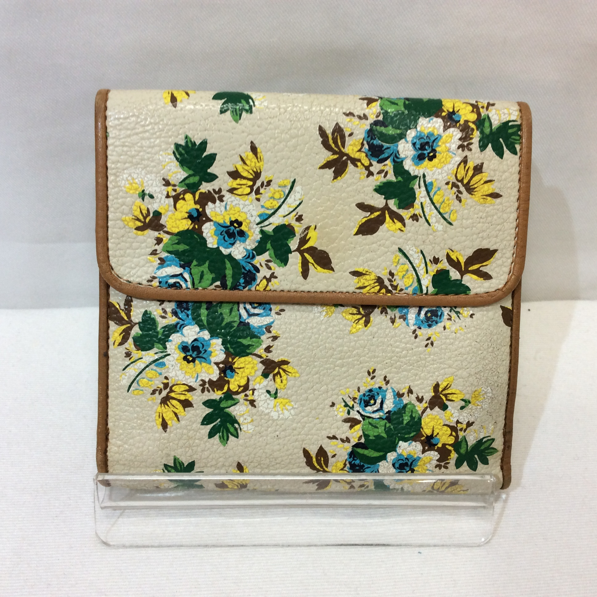 未使用☆KENZO 2つ折財布 ベージュ系×花柄