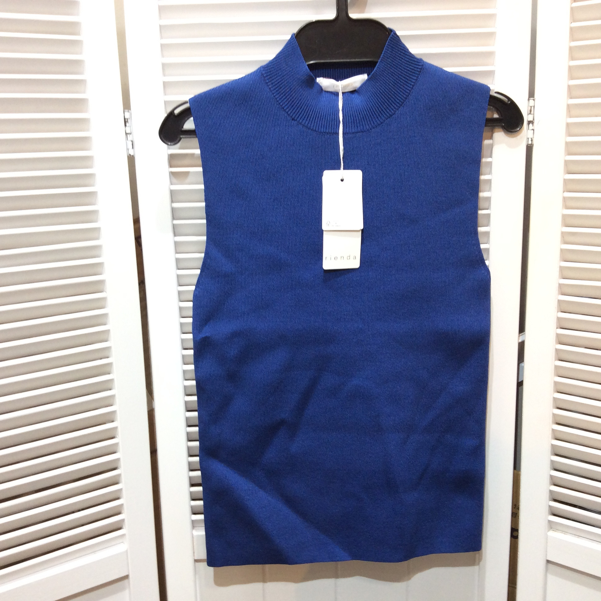 未使用 ノースリーブニットセーター フリーサイズ   ブルー