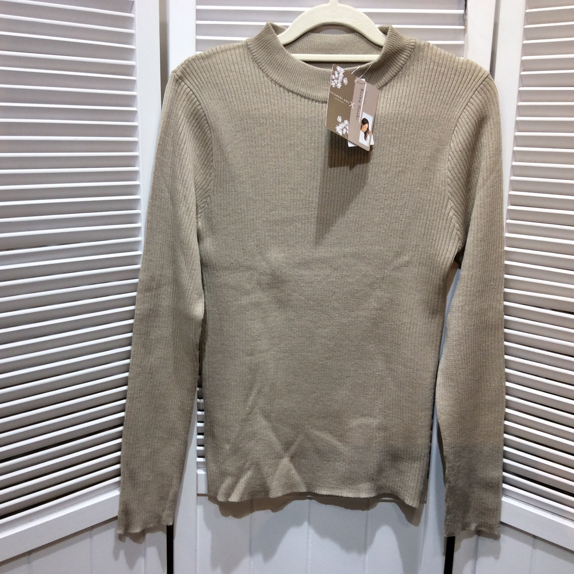 未使用 しまむら ハイネック ニットセーター LL ベージュ