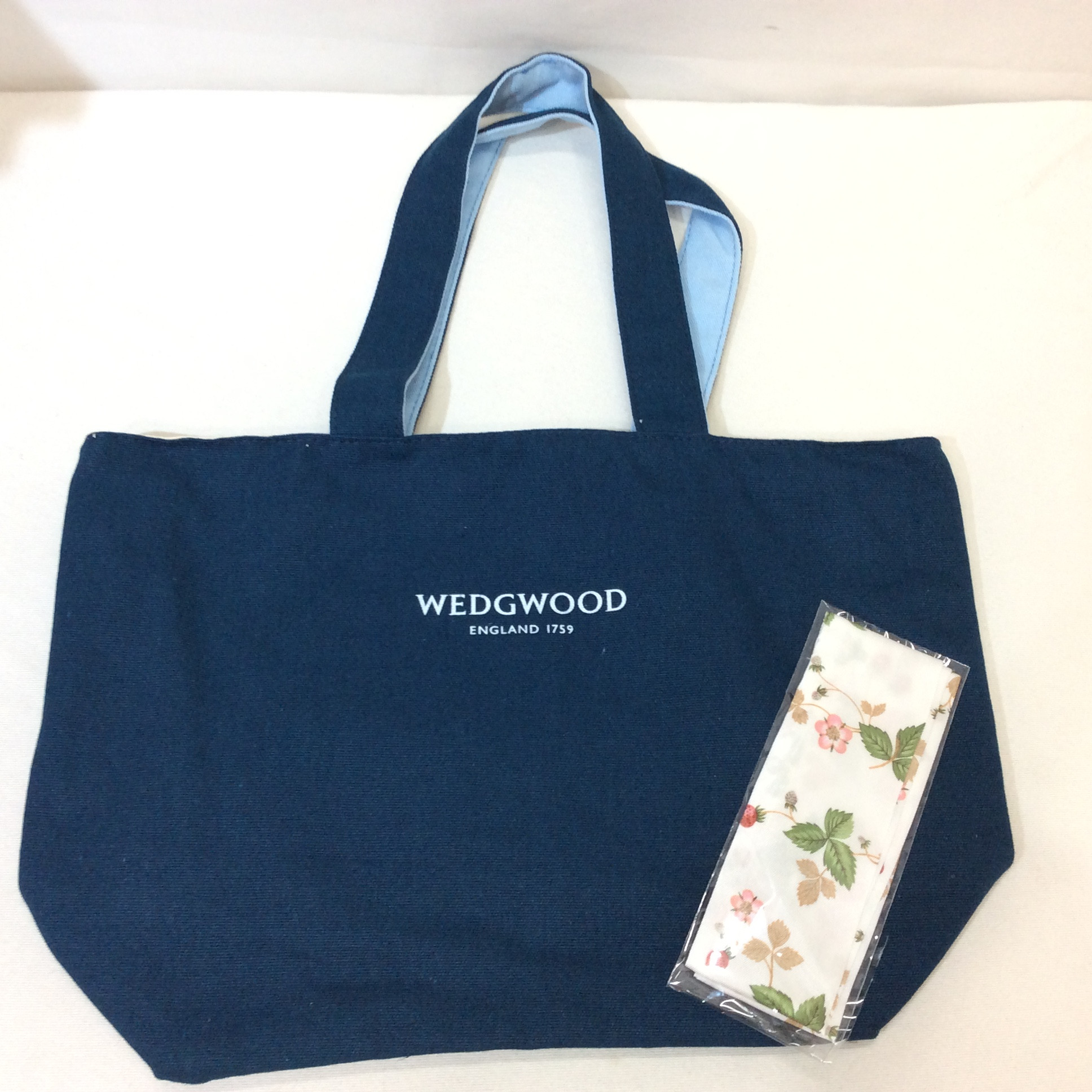 【非売品】wedgewood スカーフ 非売品】wedgewood スカーフ