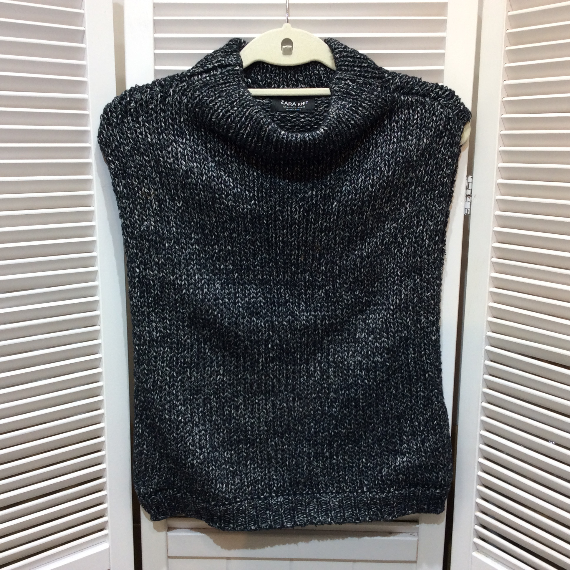 ZARA ザラ ノースリーブニット M ネイビー系