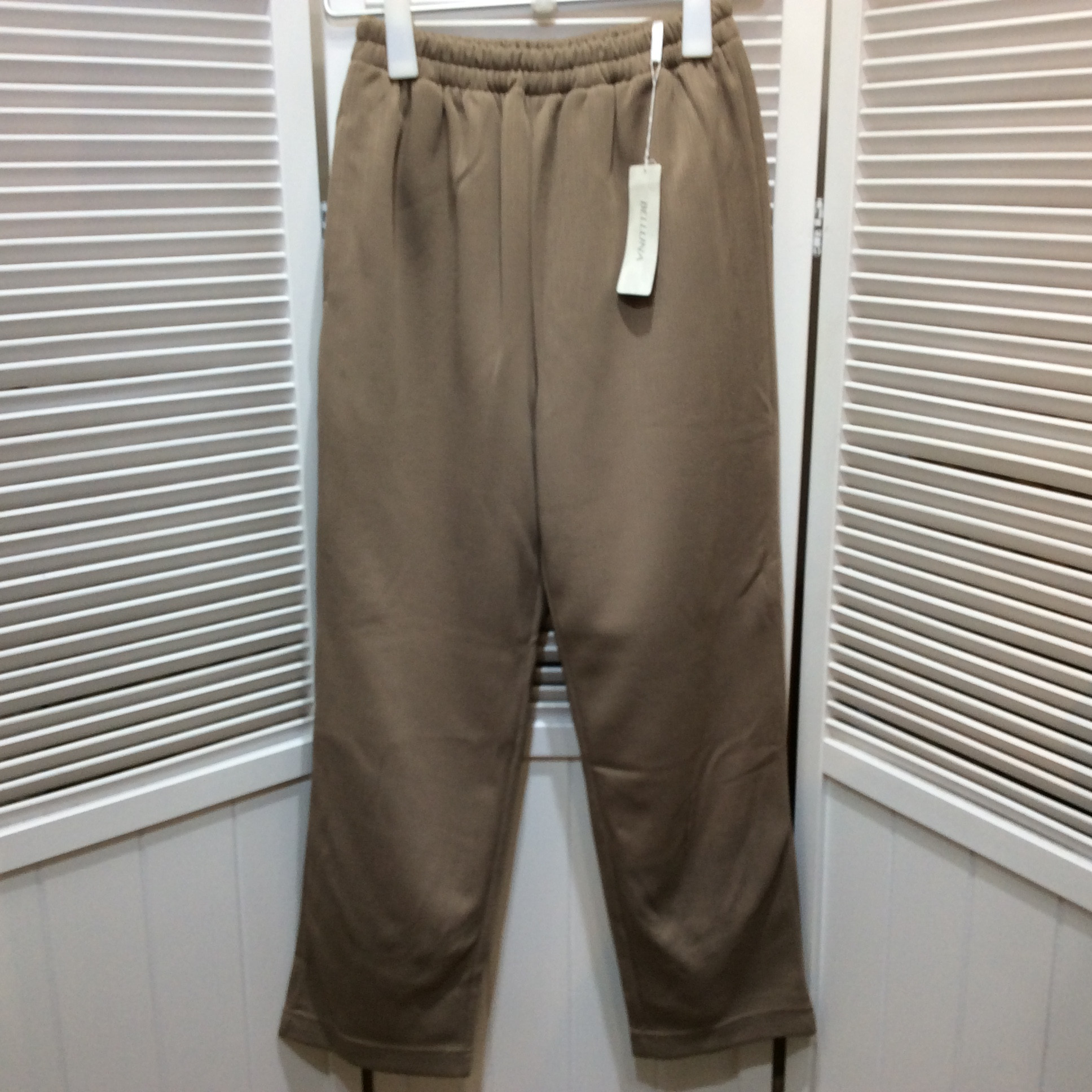 未使用☆BELLUNA ベルーナ 中綿パンツ S (大きめ) モカ