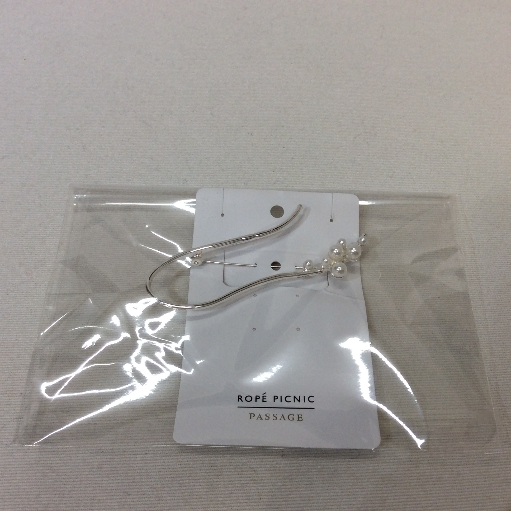 未使用 ロペピクニック ブローチ