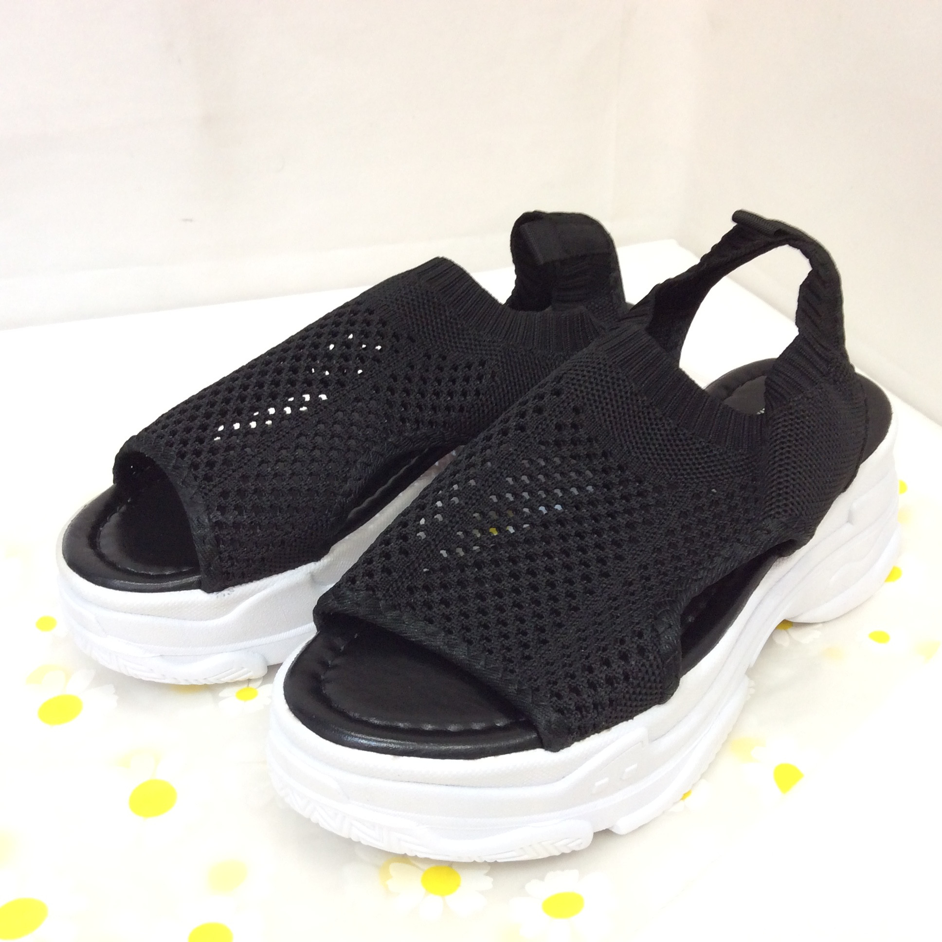 未使用 厚底サンダル 38(24.0cm相当) ブラックメッシュ