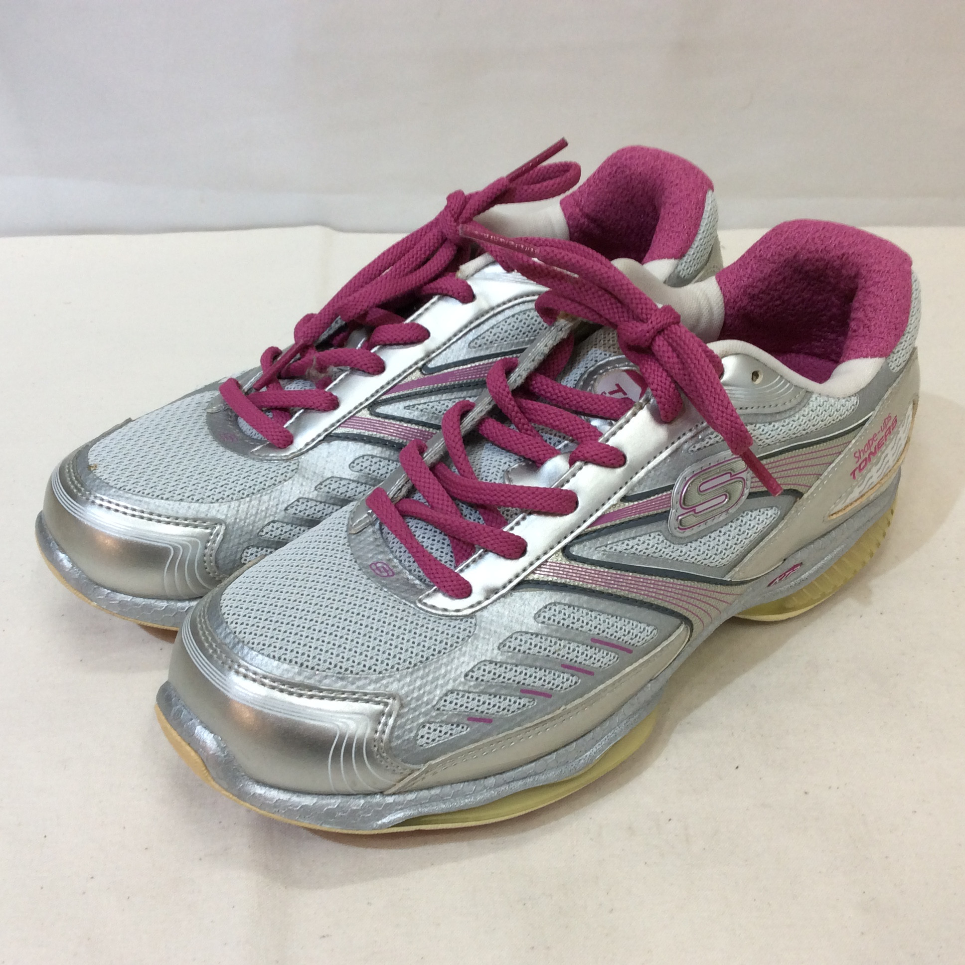 スケッチャーズ スニーカー 23cm