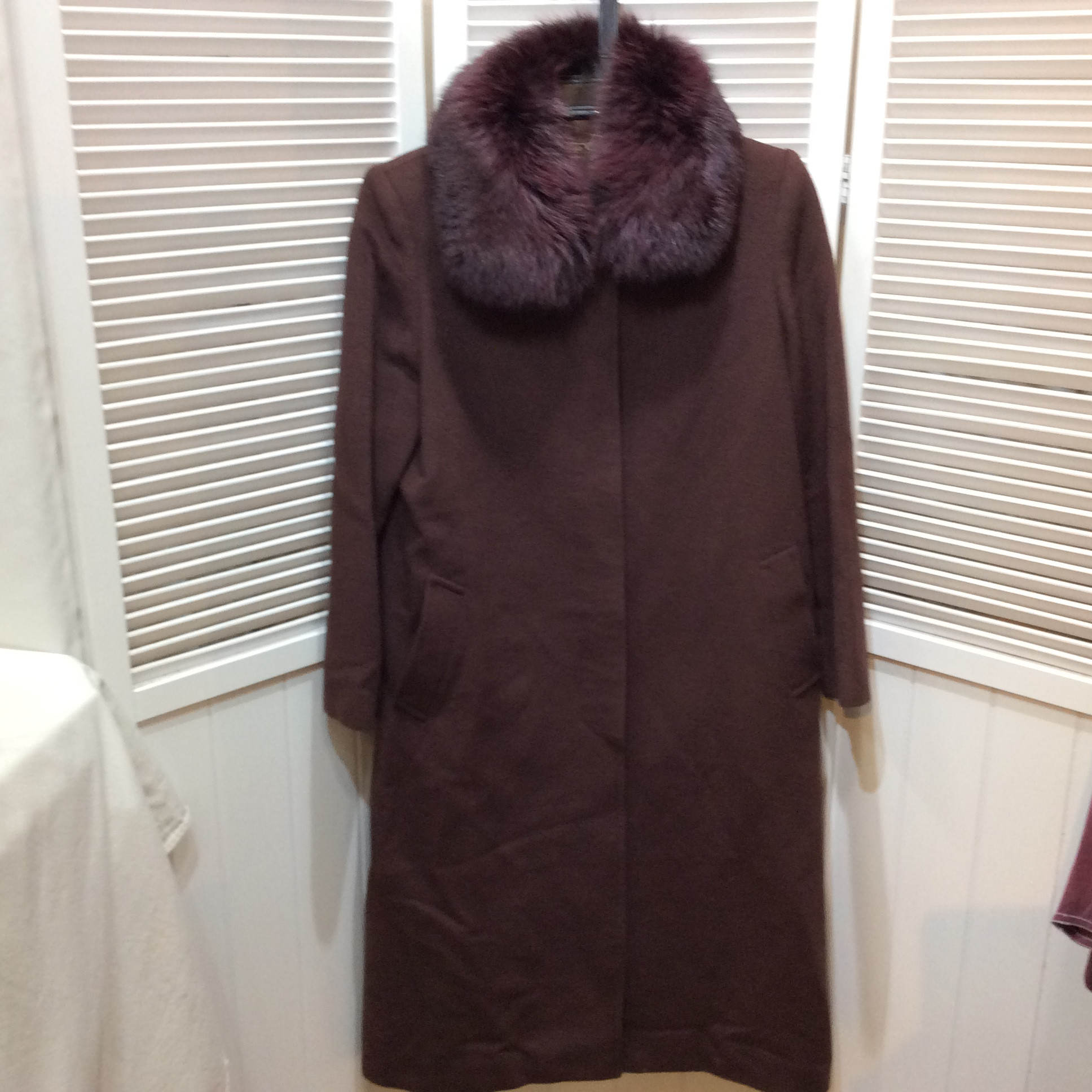 東京スタイル ブルーFOX付き カシミヤコート 11号 エンジ系