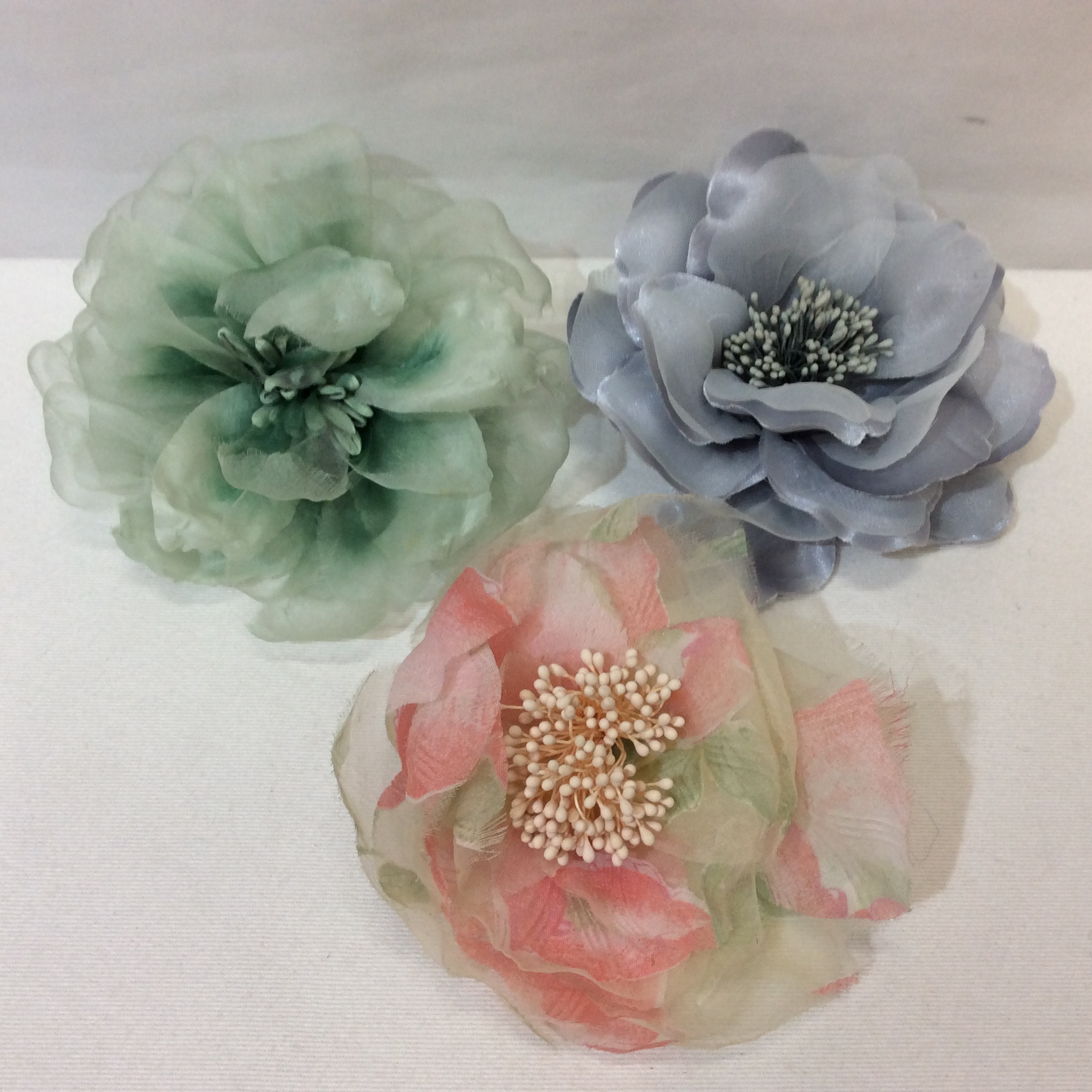 コサージュ各種 300円