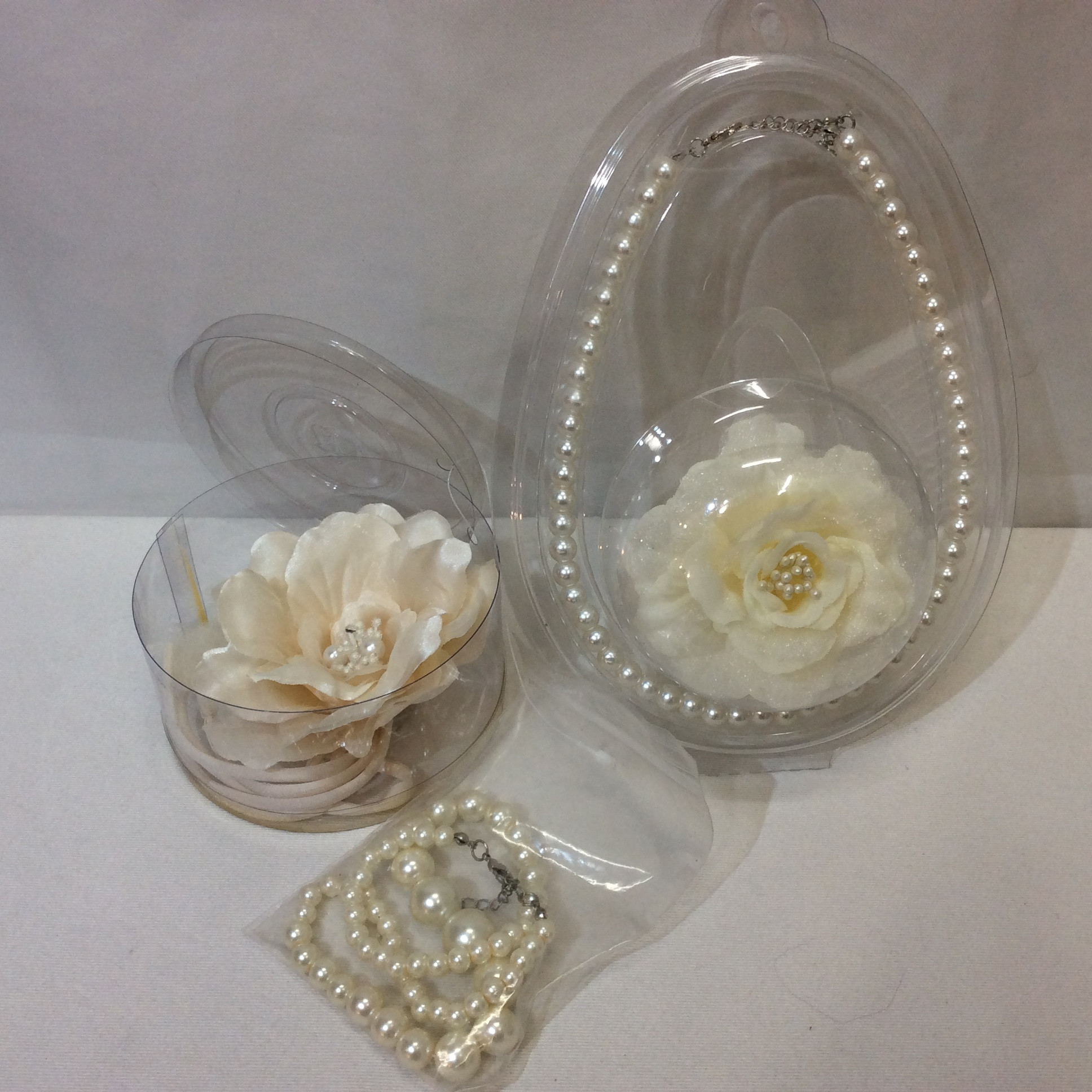 コサージュ＆ネックレスセット各種 500円