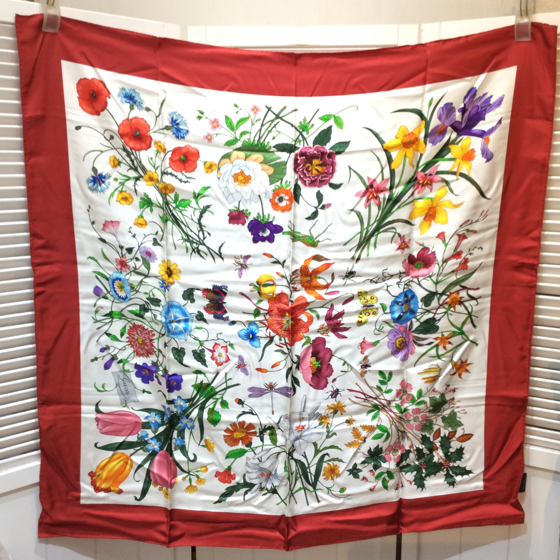 GUCCI グッチ シルクスカーフ 花柄×昆虫柄 箱付き