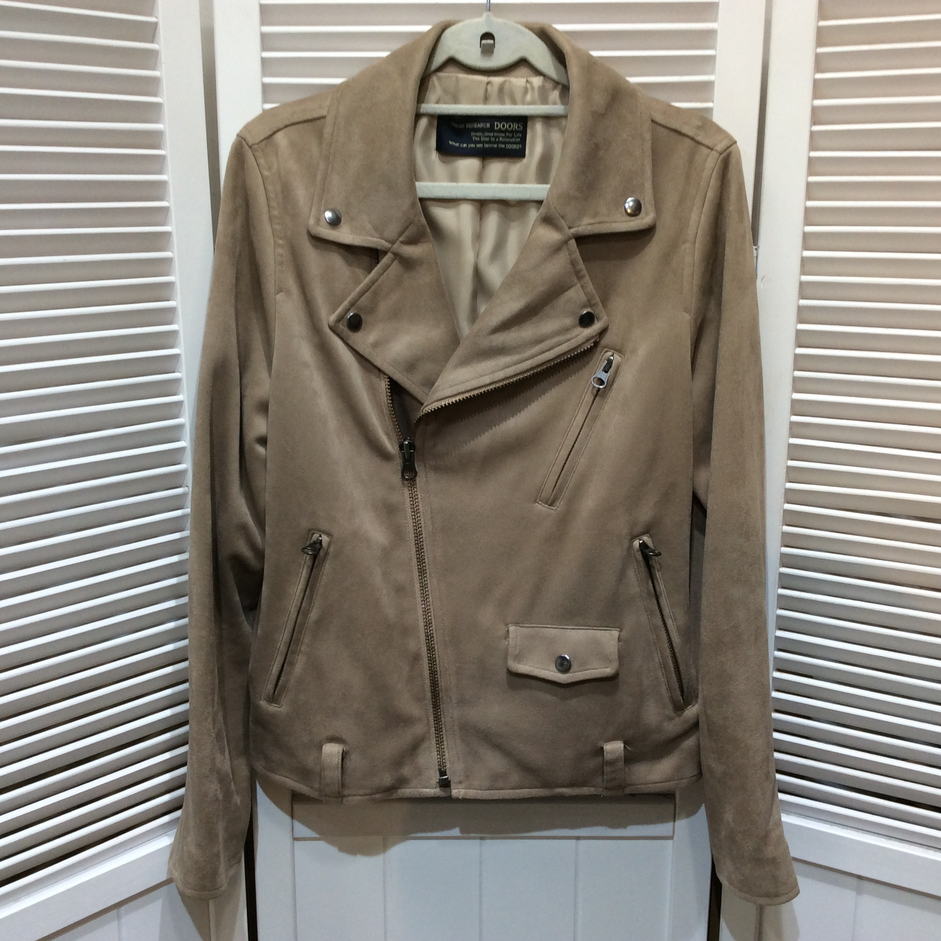 アーバンリサーチ ドアーズ フェイクスエード ライダースジャケット ワンサイズ ベージュ