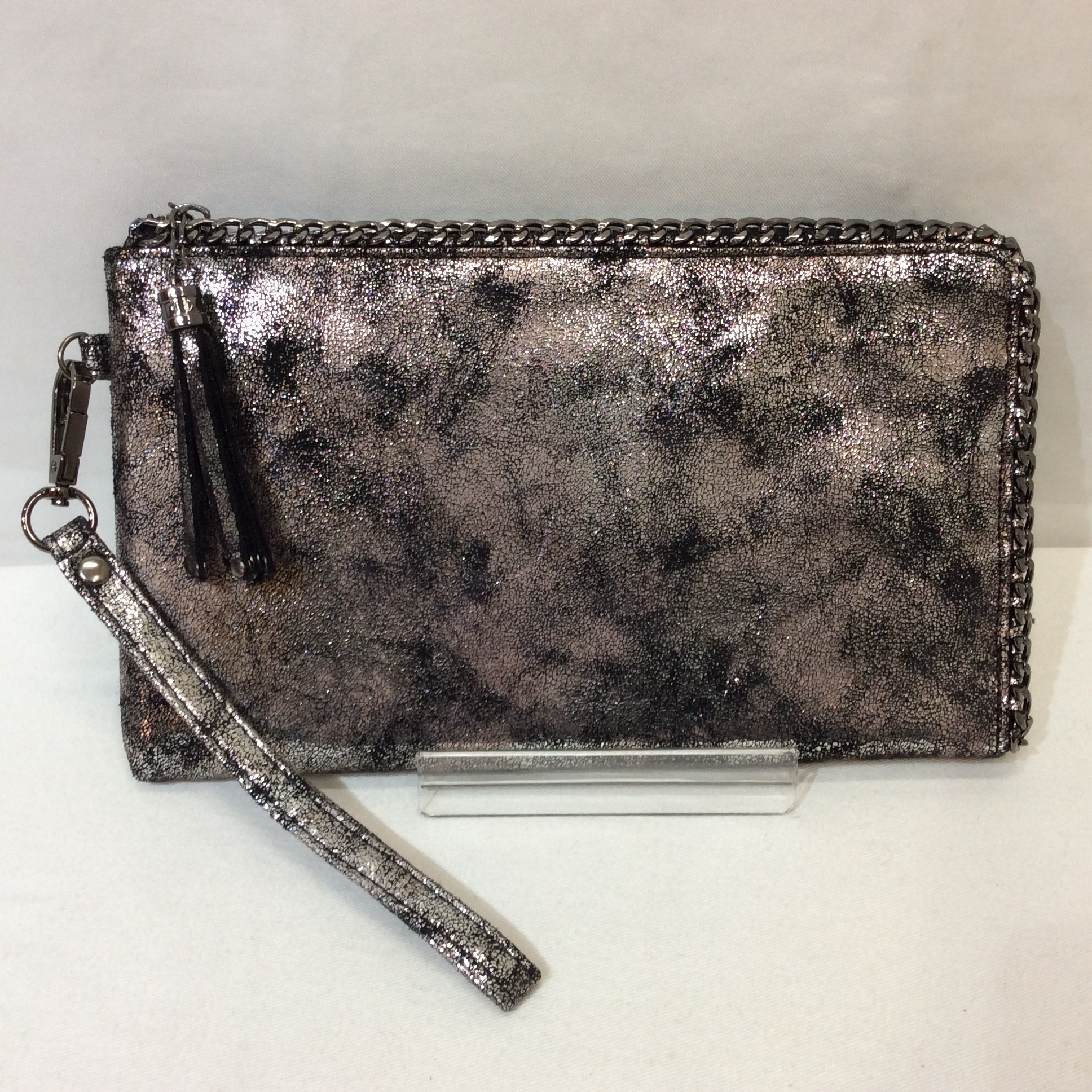 半額値下げ❗️新品☆チェーンデザイン L字ファスナー式 クラッチバッグウォレット シルバー×ブラック