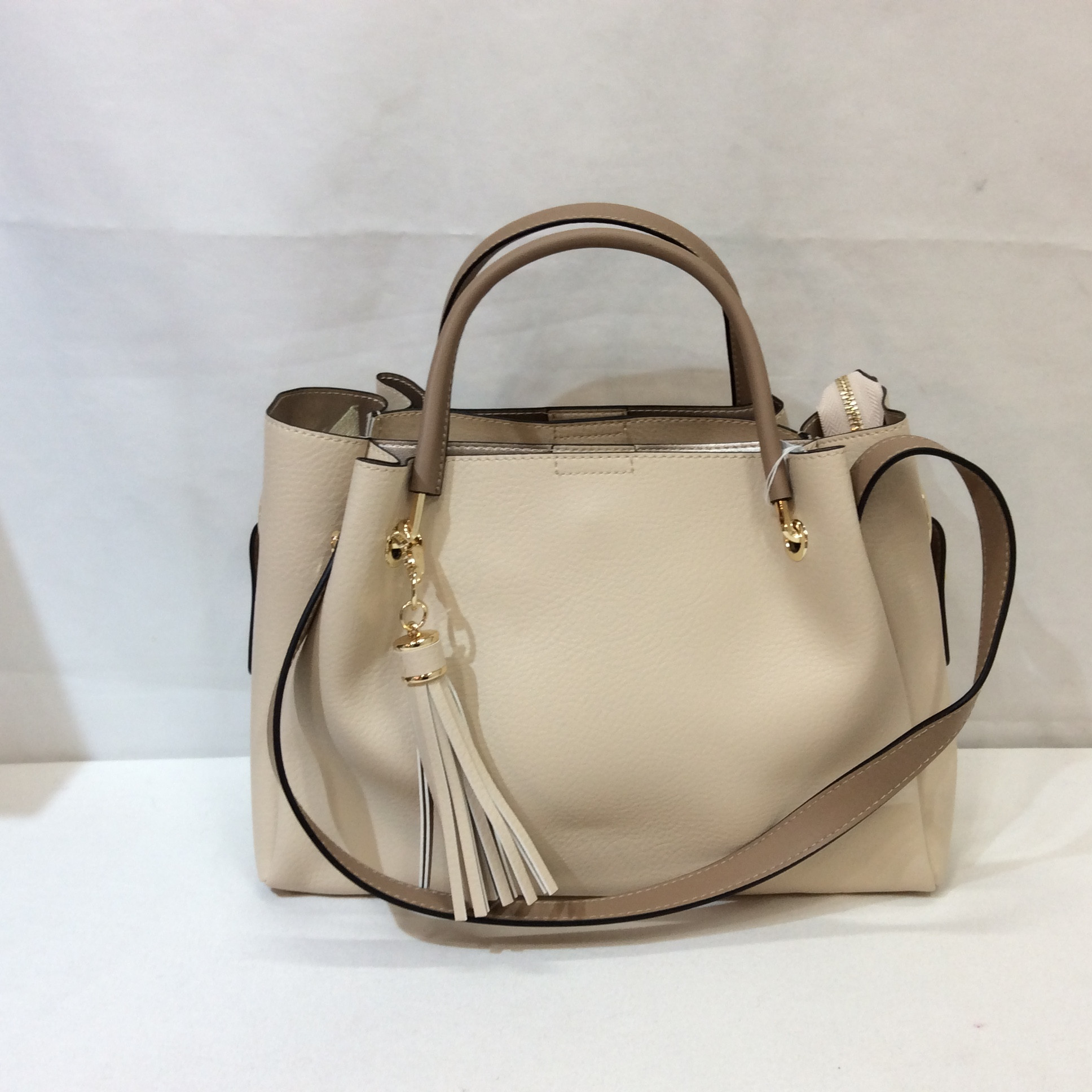 新品 アーバンリサーチ 4WAY合皮ショルダーバッグ  アイボリー