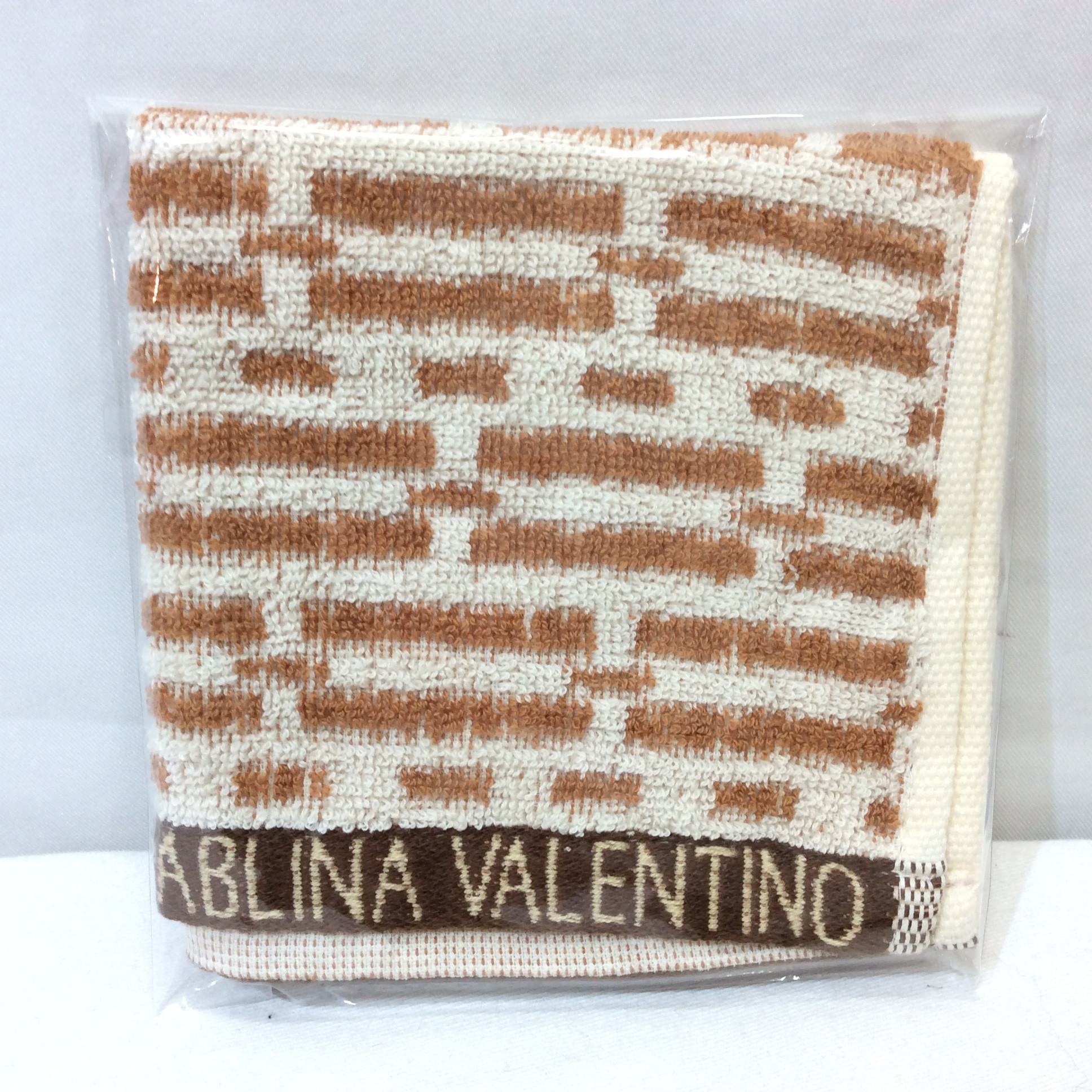新品 サブリナバレンチノ タオルハンカチ  茶／柄